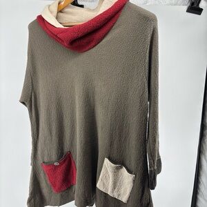 Margaret Winters Olive Cowl Tunic Sweater with Contrast Red and Cream Accents M
